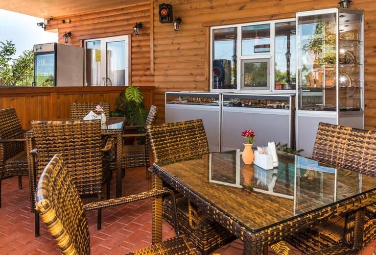 mercury-cafe-7_b