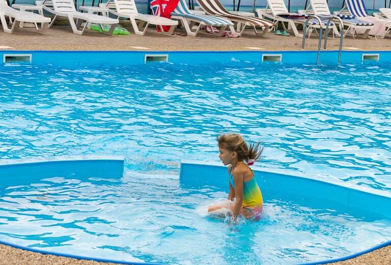 mercury-pool-34