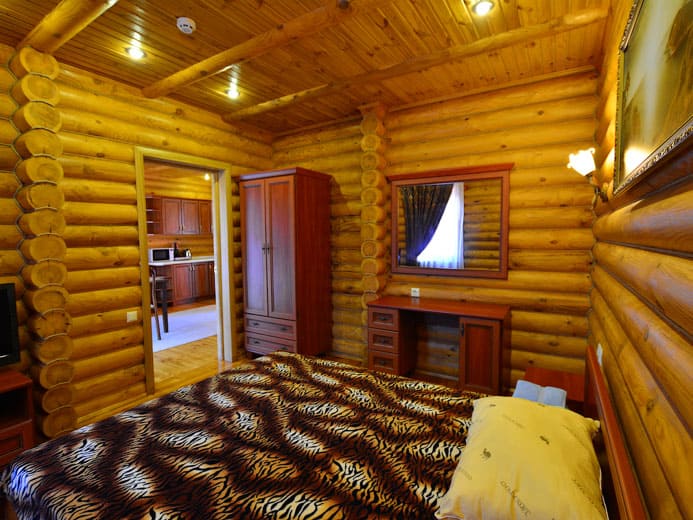room1 (1)